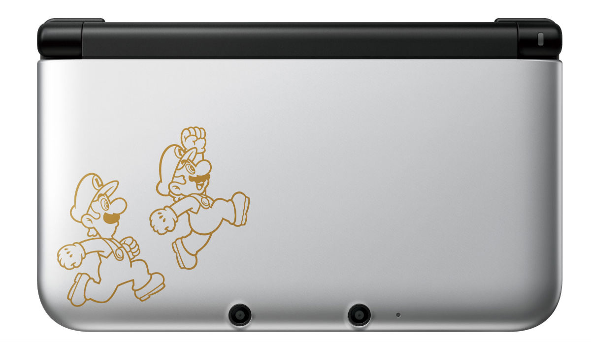 Mario-and-Luigi-3DS-XL-Bundle-2.jpg