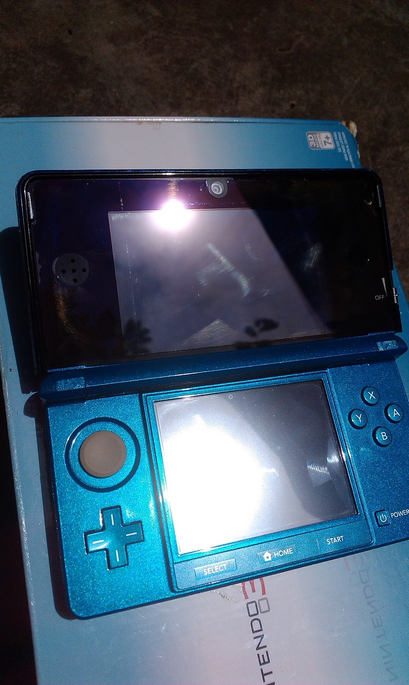 [resized]3ds_blue_001.jpg